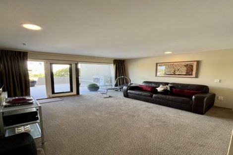 Photo of property in Highwic, 32u2 Hobson Street, Thorndon, Wellington, 6011