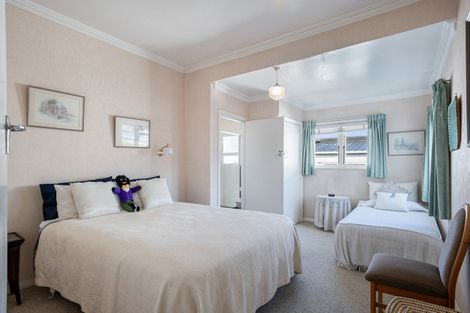 Photo of property in 361 Oxford Street, Levin, 5510