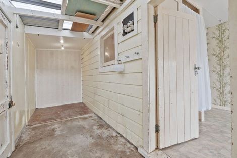 Photo of property in 54 Valley Road, Hikurangi, 0114