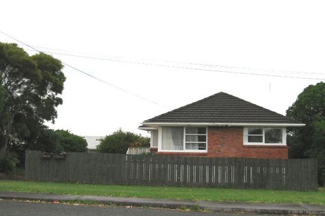 Photo of property in 1/85 Sylvan Avenue, Northcote, Auckland, 0627