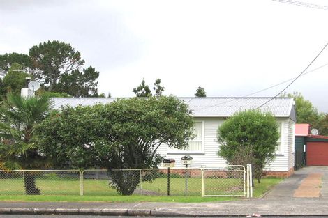 Photo of property in 29 Tirimoana Road, Te Atatu South, Auckland, 0602