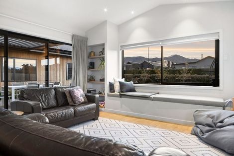 Photo of property in 49 Pounamu Avenue, Albert Town, Wanaka, 9305
