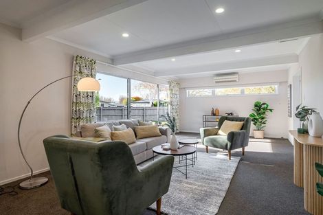 Photo of property in 107 Ruamahanga Crescent, Terrace End, Palmerston North, 4410