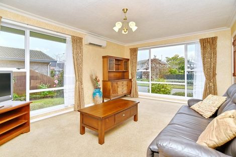 Photo of property in 1 Larkhill Place, Russley, Christchurch, 8042