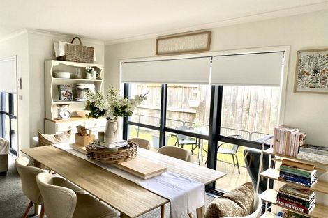 Photo of property in 18 Kahuparere Crescent, Pyes Pa, Tauranga, 3112