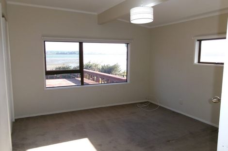 Photo of property in 4 First Avenue, Glenbrook, Waiuku, 2681