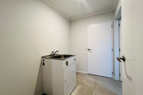 Photo of property in 3 Wairepo Street, Takanini, 2112