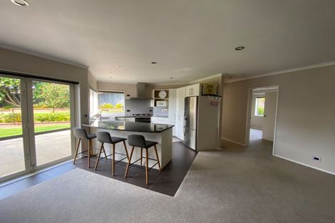 Photo of property in 8 Moycullien Lane, East Tamaki Heights, Auckland, 2016