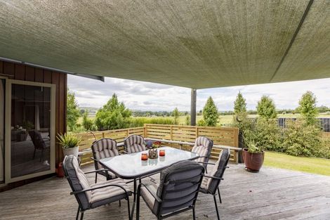 Photo of property in 346 Porangahau Road, Waipukurau, 4282