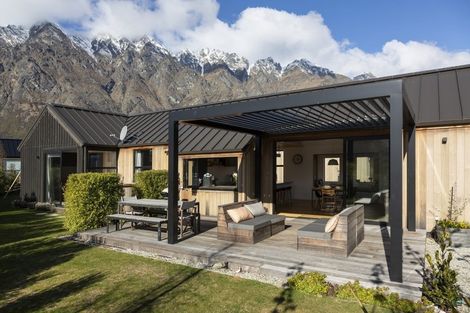 Photo of property in 13 Torridon Court, Jacks Point, Queenstown, 9371