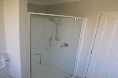 Photo of property in 197 Keri Vista Rise, Papakura, 2110