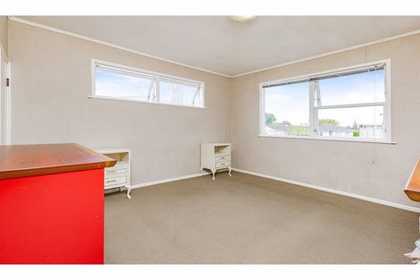 Photo of property in 27 Gainsborough Street, Manurewa, Auckland, 2102