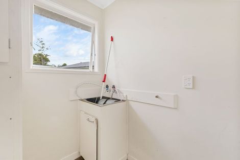Photo of property in 5 Sunvue Road, Glen Eden, Auckland, 0602