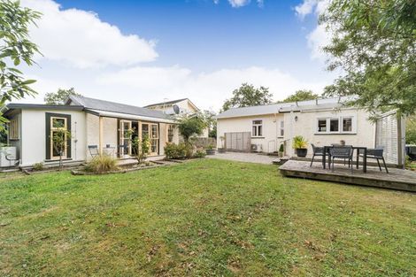 Photo of property in 7 Rangitane Street, Palmerston North, 4414