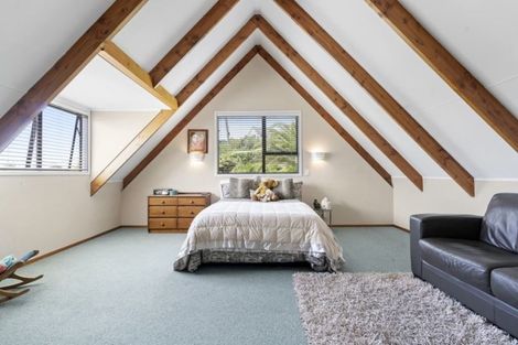 Photo of property in 141 Browns Bay Road, Browns Bay, Auckland, 0630