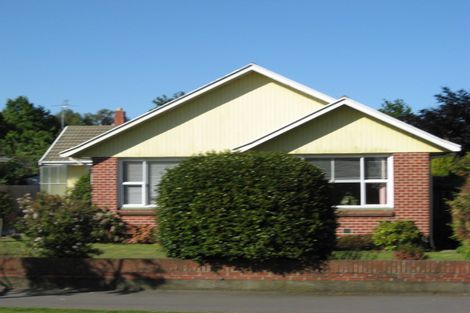 Photo of property in 350 Memorial Avenue, Burnside, Christchurch, 8053