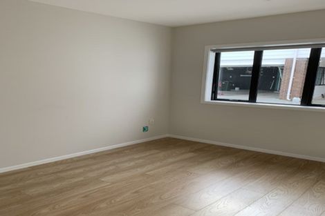 Photo of property in 5 Tawa Road, Te Atatu Peninsula, Auckland, 0610