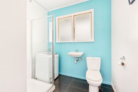 Photo of property in 10 Murray Road, Te Atatu Peninsula, Auckland, 0610