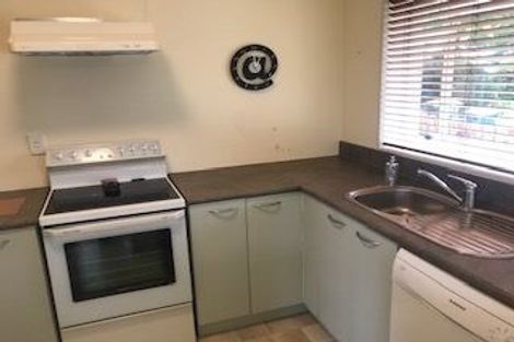 Photo of property in 34 Taioma Crescent, Te Atatu Peninsula, Auckland, 0610