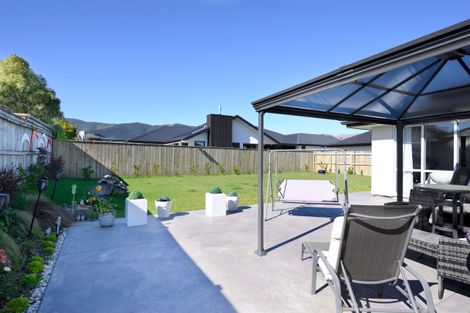 Photo of property in 15 Curtis Street, Stoke, Nelson, 7011