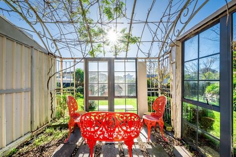 Photo of property in 118 Seaview Road, Paraparaumu Beach, Paraparaumu, 5032