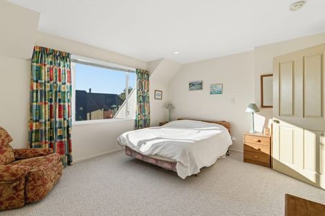 Photo of property in 17 Greystoke Lane, Avonhead, Christchurch, 8042