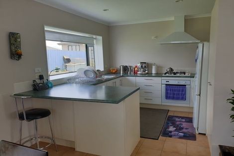 Photo of property in 8 Peachwood Place, Favona, Auckland, 2024