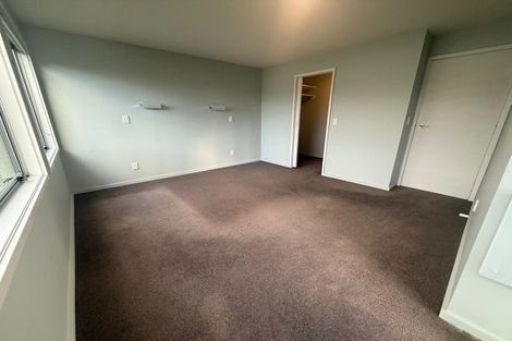 Photo of property in 24 Seaview Road, Paremata, Porirua, 5024