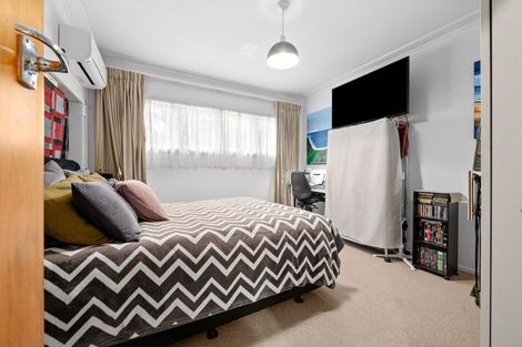 Photo of property in 5 Banbury Crescent, Fairfield, Hamilton, 3214