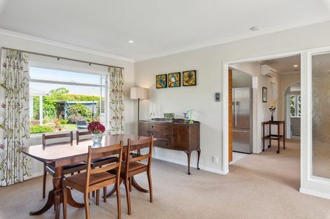 Photo of property in 6 Kaikomako Road, Waikanae, 5036