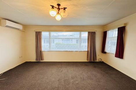 Photo of property in 14 Kiwi Court, Roslyn, Palmerston North, 4414
