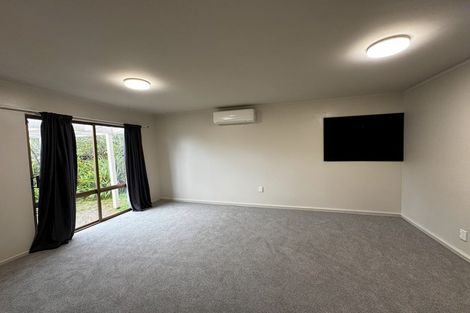 Photo of property in 2/13 Noumea Place, Mairangi Bay, Auckland, 0630