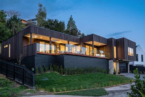 Photo of property in 17 Taruna Place, Havelock North, 4130
