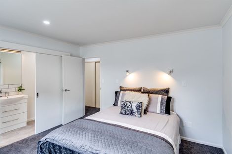 Photo of property in 5 Montague Way, Taradale, Napier, 4112