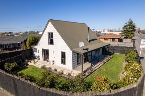 Photo of property in 2 Thompsons Road, Belfast, Christchurch, 8051