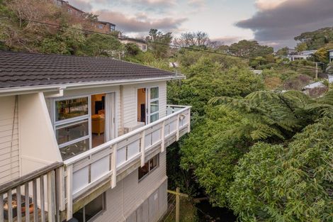 Photo of property in 33 Delhi Crescent, Khandallah, Wellington, 6035
