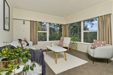 Photo of property in 2/10 Nea Place, Hillcrest, Auckland, 0627