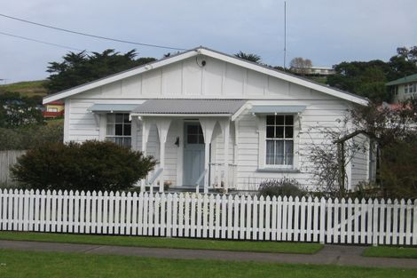 Photo of property in 45 Awaroa Road, Helensville, 0800