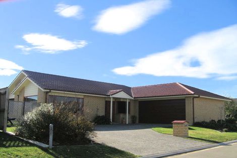 Photo of property in 3 Blythfield Place, Taradale, Napier, 4112