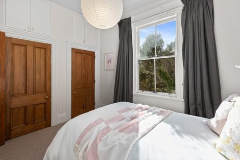 Photo of property in 4 North Terrace, Kelburn, Wellington, 6012