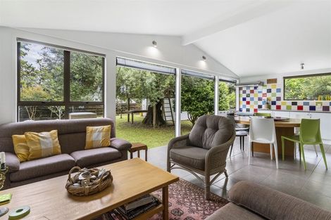 Photo of property in 218 Patuwai Drive, Whangamata, 3620