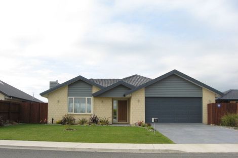 Photo of property in 32 Kensington Avenue, Rangiora, 7400