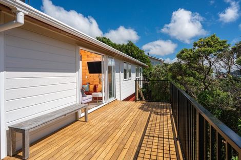 Photo of property in 4 Baxter Way, Karori, Wellington, 6012