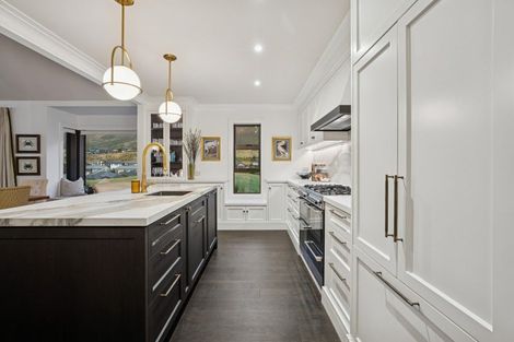 Photo of property in 40 Cunninghams Drive, Jacks Point, Queenstown, 9371