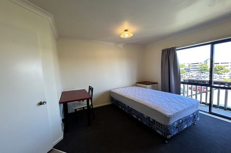 Photo of property in Cavalry Court, 3 Knox Street, Hamilton Central, Hamilton, 3204