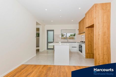 Photo of property in 31c Statesman Street, Henderson, Auckland, 0612