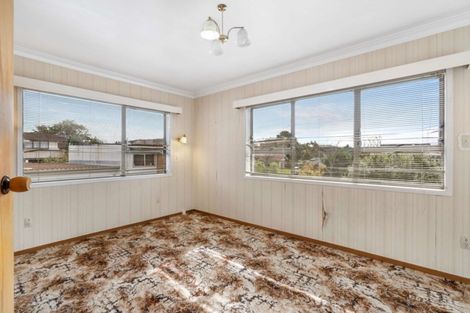 Photo of property in 10 Prince Regent Drive, Half Moon Bay, Auckland, 2012