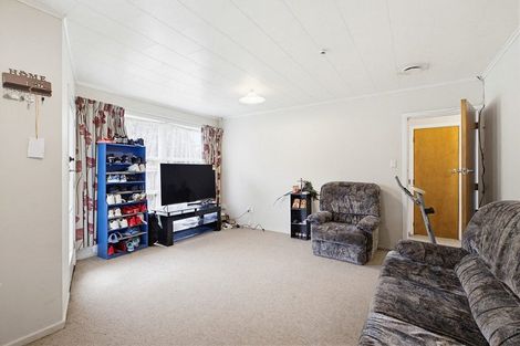 Photo of property in 42b Black Rock Road, Newlands, Wellington, 6037