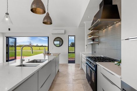 Photo of property in 585 Coutts Island Road, Coutts Island, Christchurch, 7670