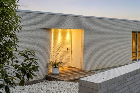 Photo of property in 13 Saint Remy Lane, Redcliffs, Christchurch, 8081